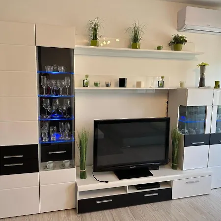 Balchill Medences Apartman Apartment Siofok