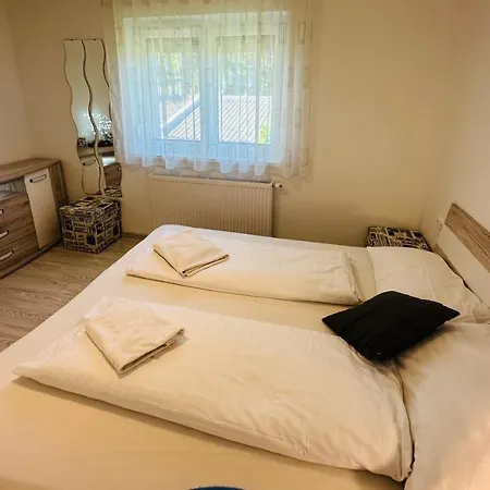 Balchill Medences Apartman Siofok